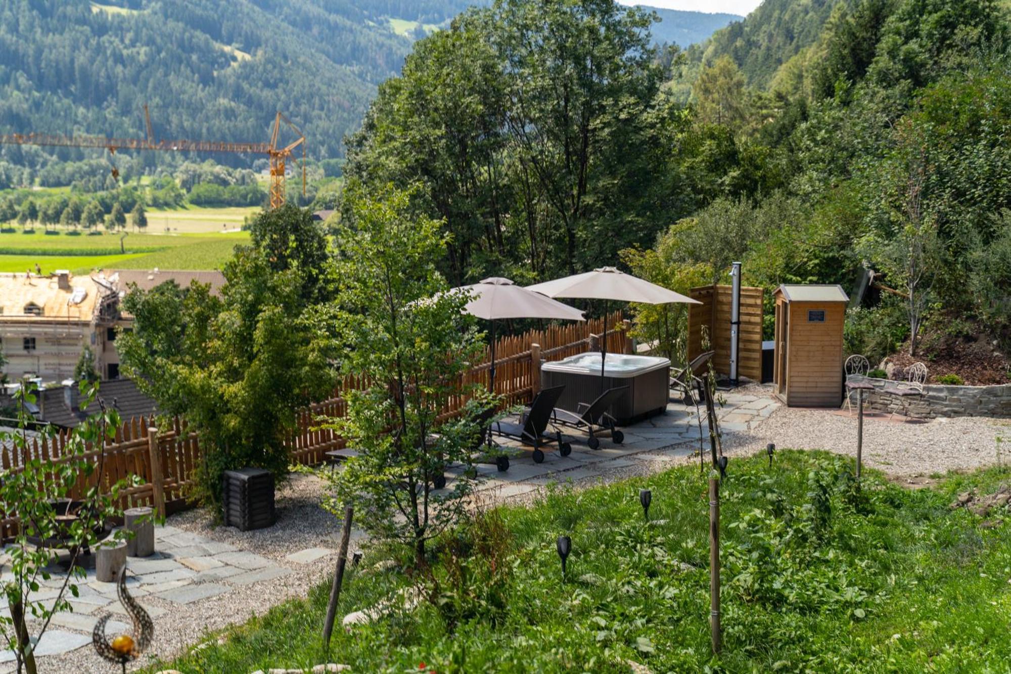 San Sigismondo Apartments, Guest House & Historic Chalet Neuhaus מראה חיצוני תמונה