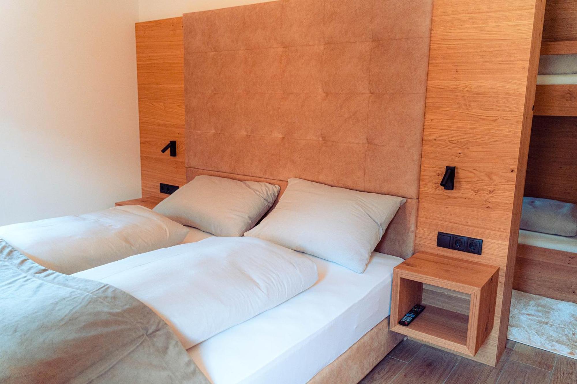 San Sigismondo Apartments, Guest House & Historic Chalet Neuhaus מראה חיצוני תמונה